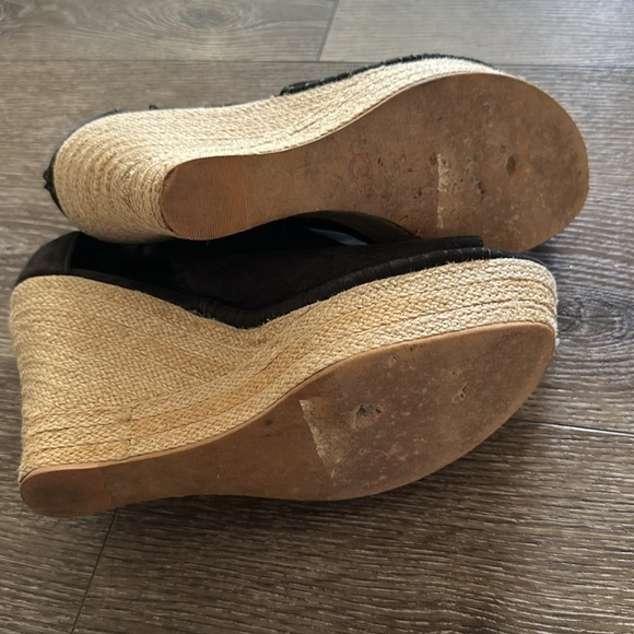Suede UGG wedges - Picture 5 of 5